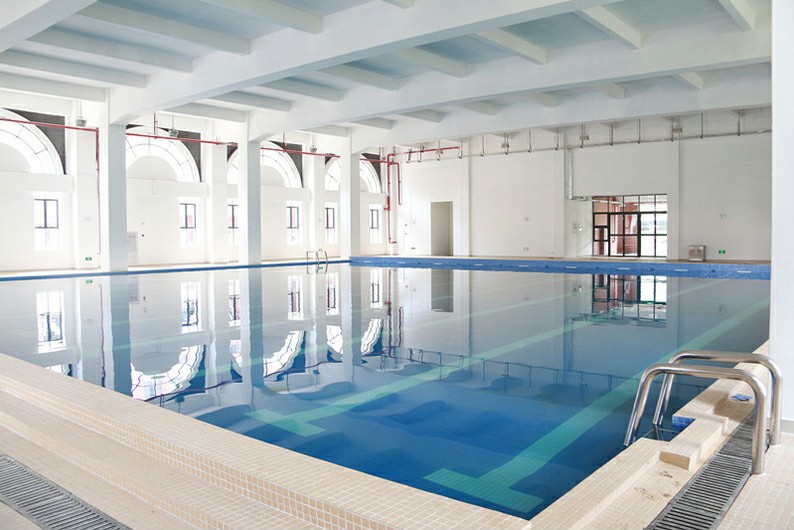 戴高樂泳池設備| 恒溫泳池需要注意問題有哪些？