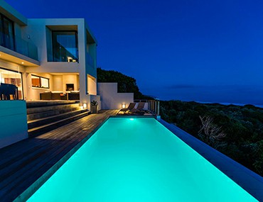 泳池三集一體恒溫恒濕設(shè)備如何實現(xiàn)恒溫除濕?