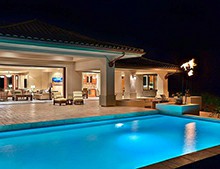 別墅游泳池消毒設備用什么較好？看看你再決定[戴高樂泳池設備]