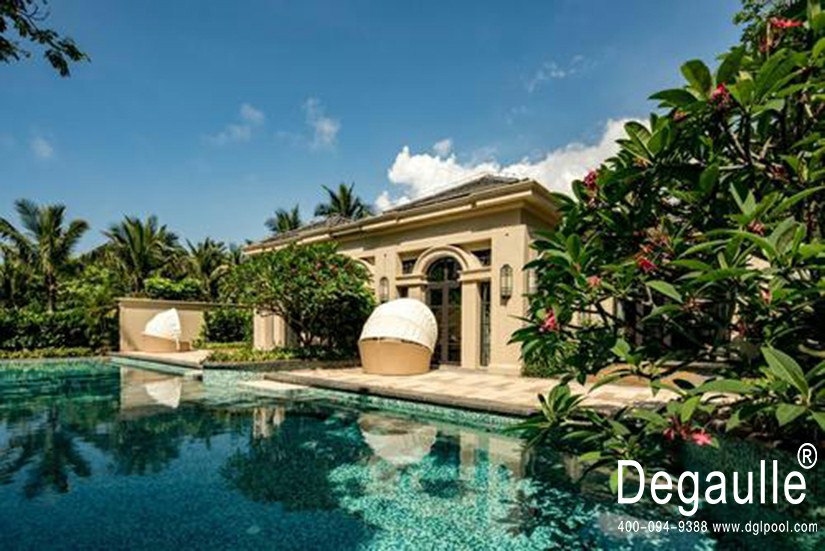 足不出戶也能無限暢游了?私家無邊際泳池了解一下——戴高樂泳池設備