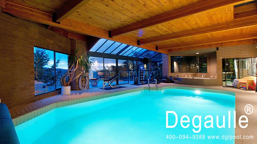 既能恒溫又能除濕的室內(nèi)恒溫泳池設(shè)備之三集一體恒溫除濕熱泵——戴高樂泳池設(shè)備