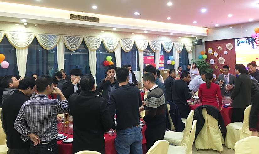 戴高樂泳池設(shè)備 戴高樂泳池設(shè)備