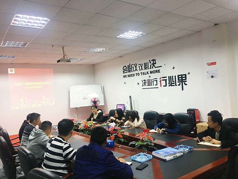 戴高樂泳池設(shè)備 戴高樂泳池設(shè)備