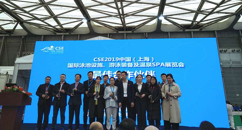 戴高樂泳池設備 戴高樂泳池設備