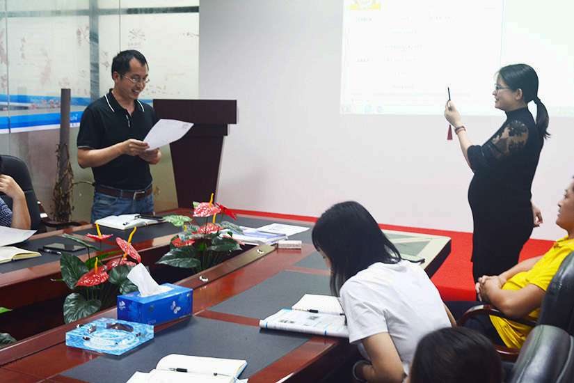 整體泳池設(shè)備廠家 整體泳池設(shè)備廠家