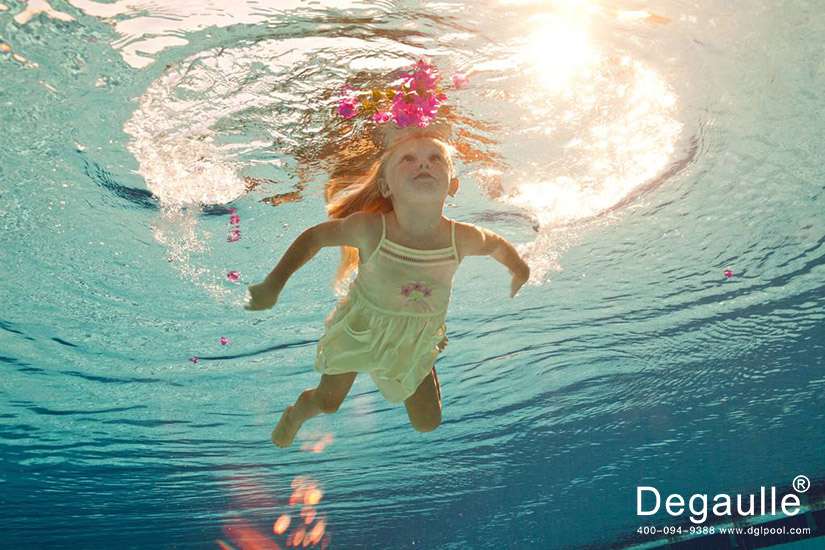 戴高樂泳池設(shè)備