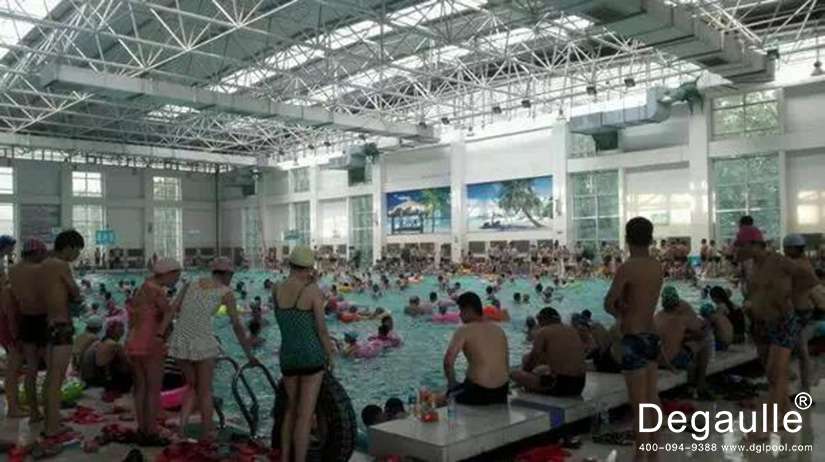 戴高樂泳池設(shè)備