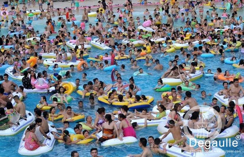 戴高樂(lè)泳池設(shè)備