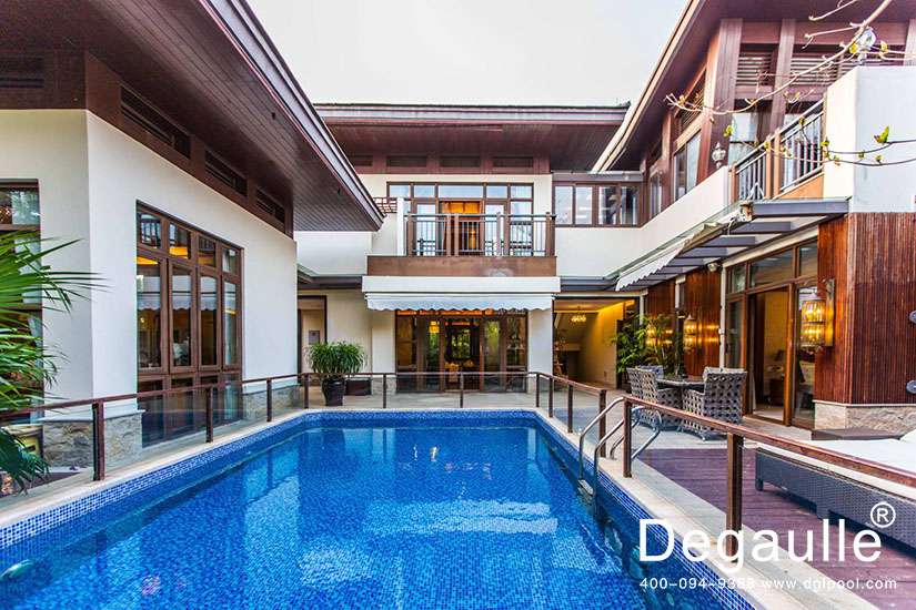 游泳池一套設(shè)備多少錢