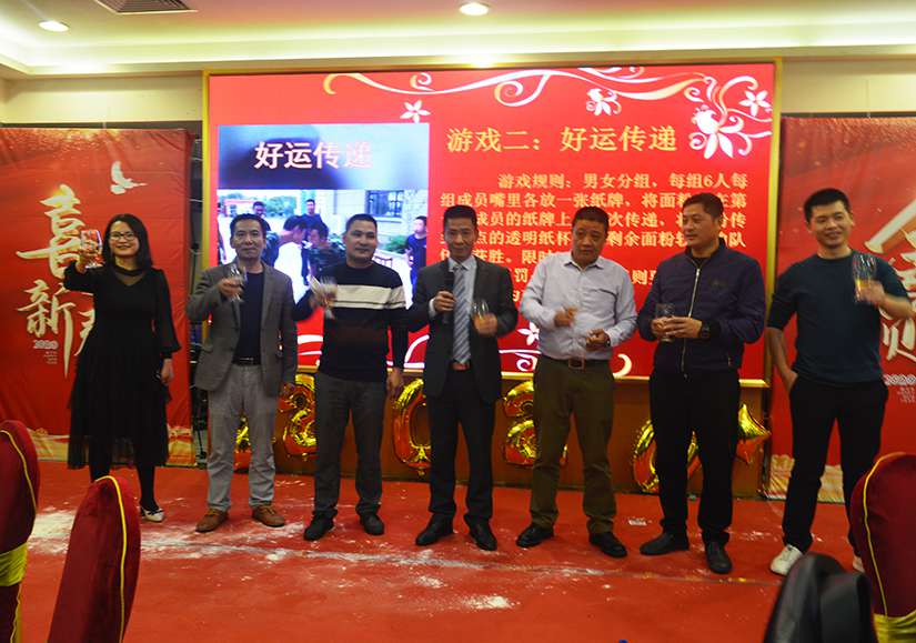 戴高樂泳池設備 戴高樂泳池設備