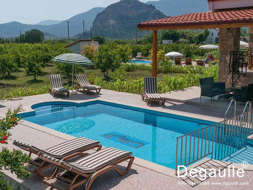 別墅游泳池設(shè)備商