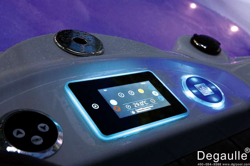 戴高樂(lè)無(wú)盡游泳池 戴高樂(lè)無(wú)盡游泳池