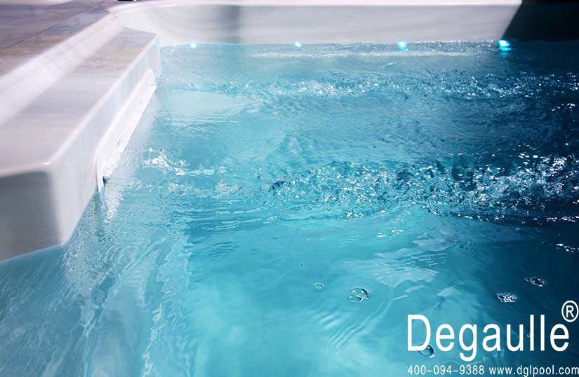 ,戴高樂泳池設(shè)備.jpg ,戴高樂泳池設(shè)備.jpg
