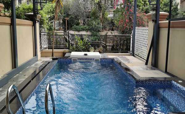 無邊際家用游泳池設(shè)備